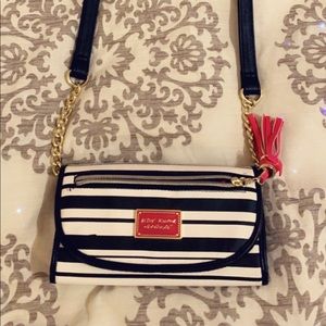 Betsey Johnson wallet purse perfect for traveling